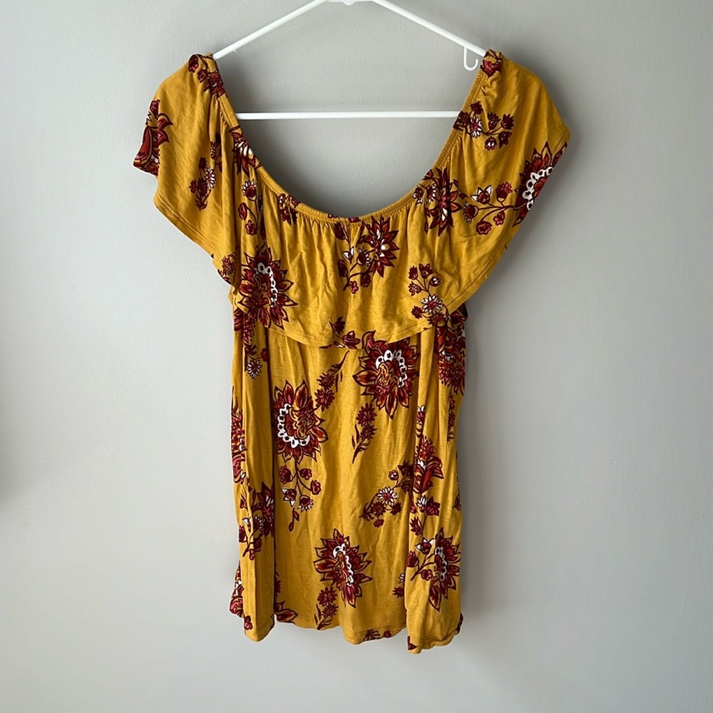 Women’s Size Large Old Navy Marigold Floral Sleeveless Ruffle